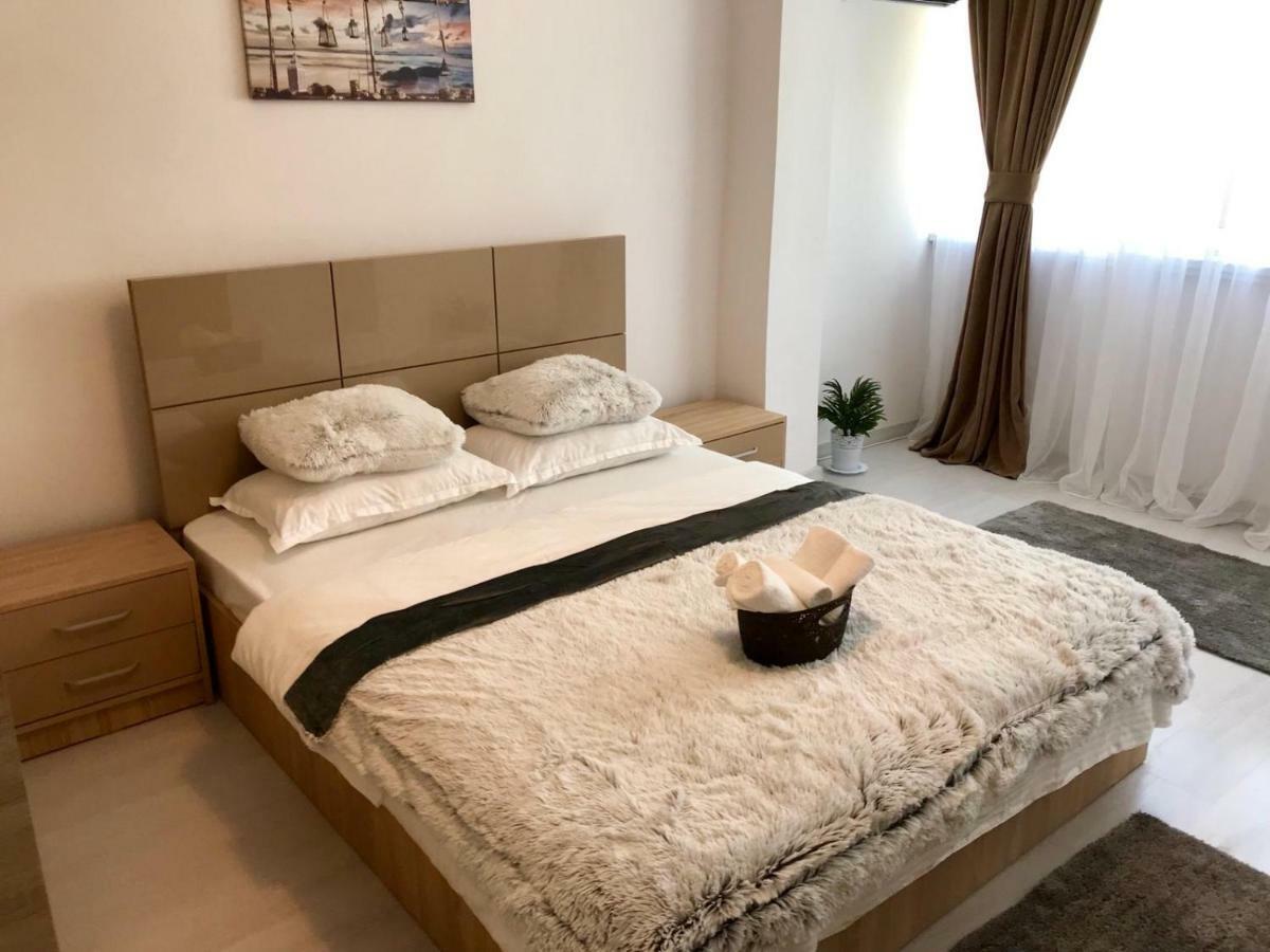Anastasia Apartament Cu 2 Camere Orşova エクステリア 写真