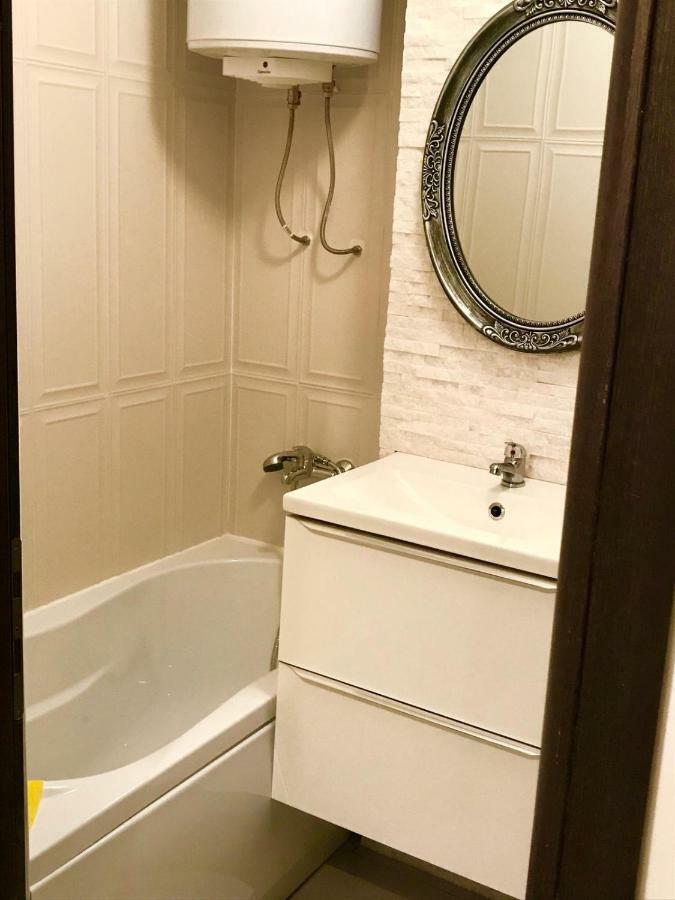 Anastasia Apartament Cu 2 Camere Orşova エクステリア 写真